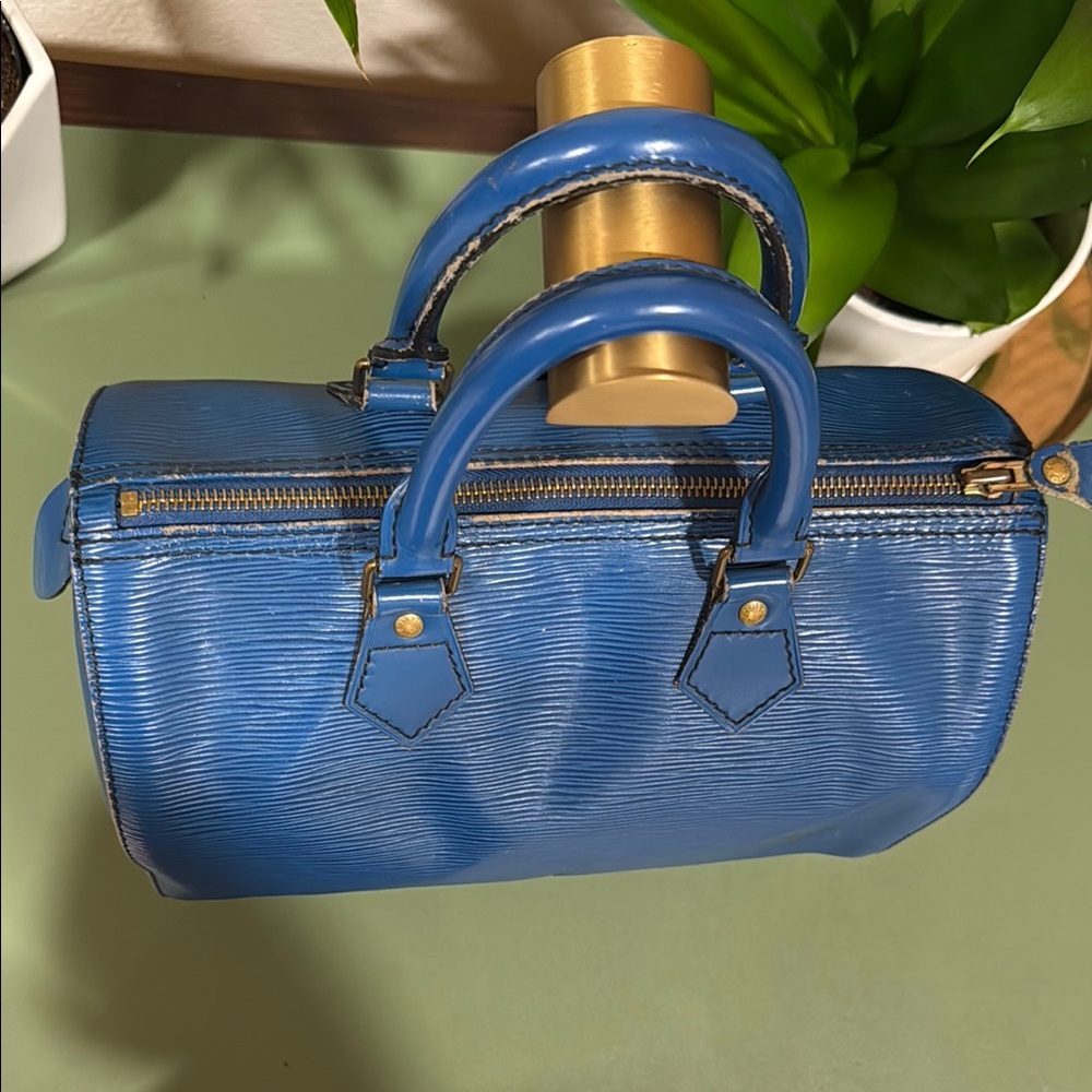 Louis Vuitton Blue Epi Leather Speedy - Picture 3 of 12